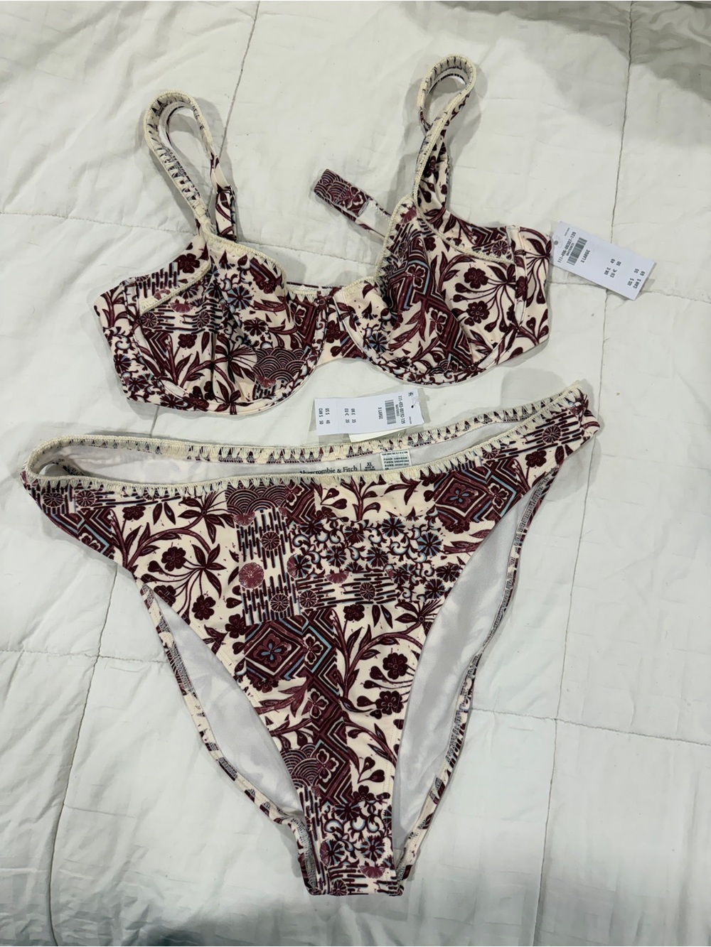 Abercrombie Women’s Burgundy Print Underwire Bikini Set